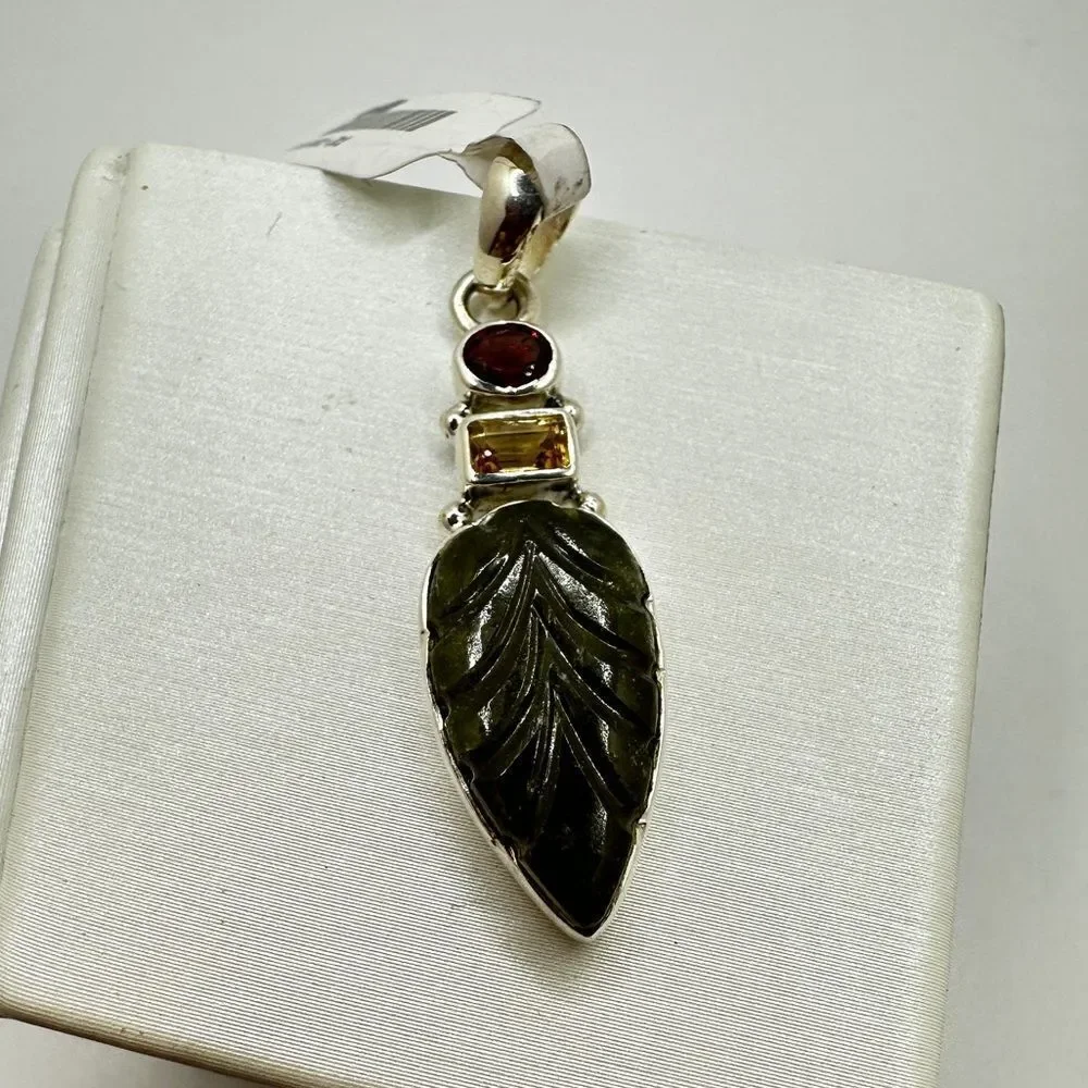 NWT Carved Vesuvianite leaf, faceted garnet/ citrine pendant in sterling silver!